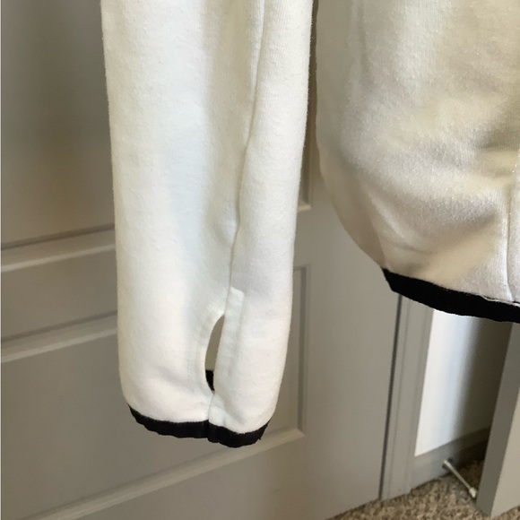 🤗 PINK Jacket 🤗 - Picture 8 of 11